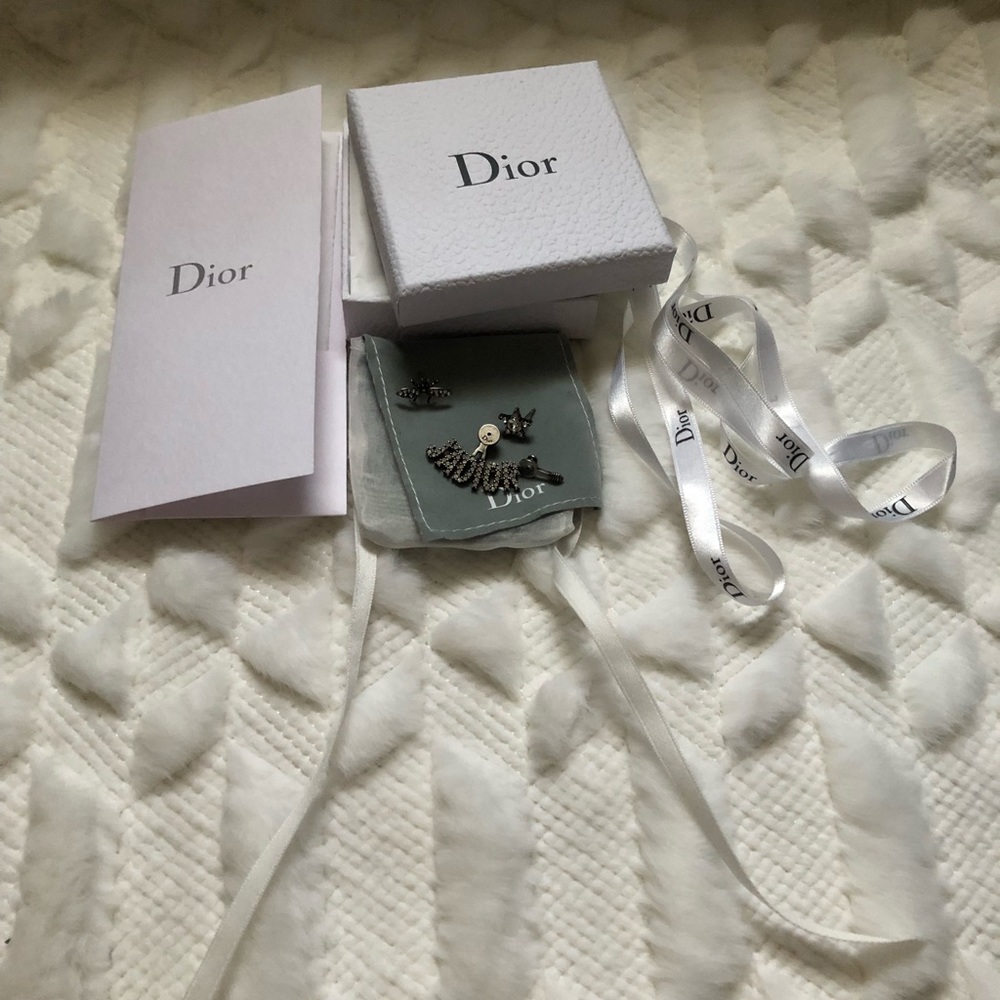Dior earring hard to get